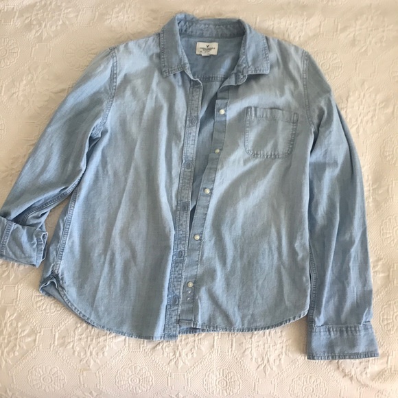 American Eagle Outfitters Tops - ***AEO Sturdy Chambray Button Up Shirt***